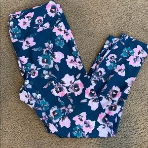 Fabletics leggings - size large